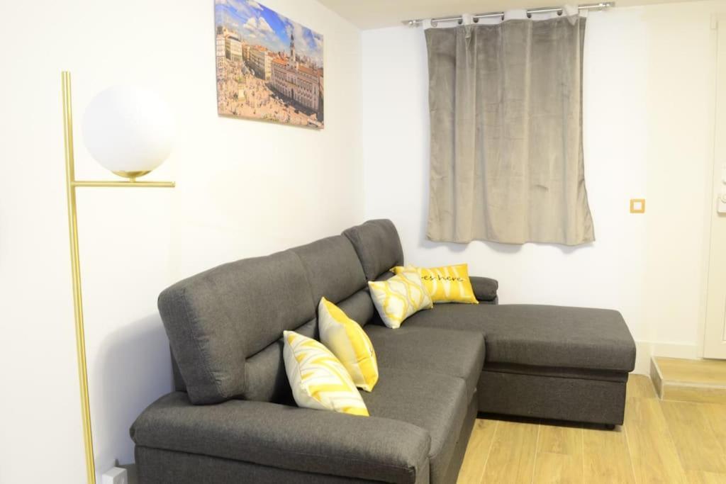 Casa En Alquiler Vacacional En Alcalá de Henares Esterno foto