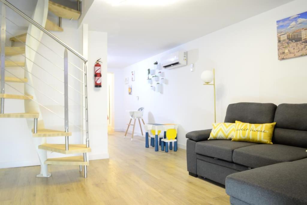Casa En Alquiler Vacacional En Alcalá de Henares Esterno foto