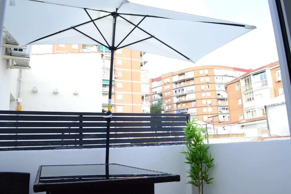 Casa En Alquiler Vacacional En Alcalá de Henares Esterno foto